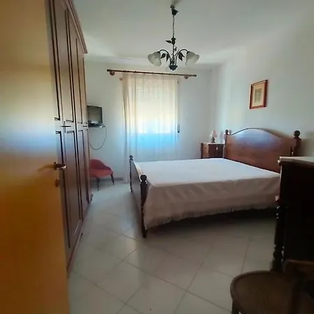 Laura's House